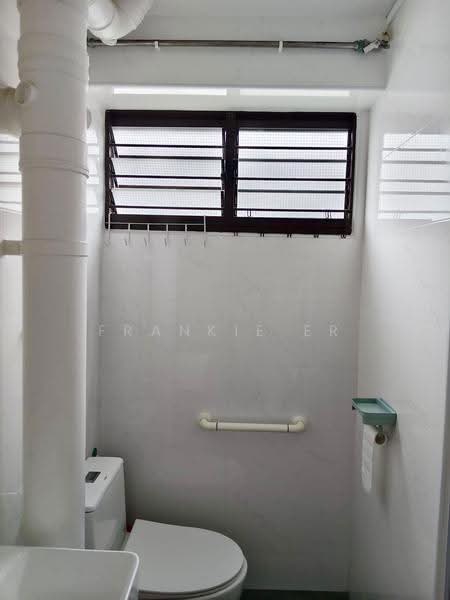 864 Tampines Street 83, 864 Tampines Street 83, Pasir Ris / Tampines, 3 Bedrooms, 1,119 sqft, HDB Flat For Sale, by Frankie Er, 500300882 - Bathroom - PropertyGuru.com.sg