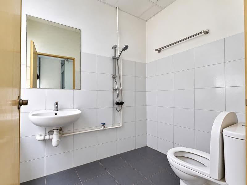 Harvest @ Woodlands, Sembawang / Yishun, 2,164 sqft, Factory / Workshop (B2) For Sale, by Clarie Lim, 500300957 - Bathroom - CommercialGuru.com.sg