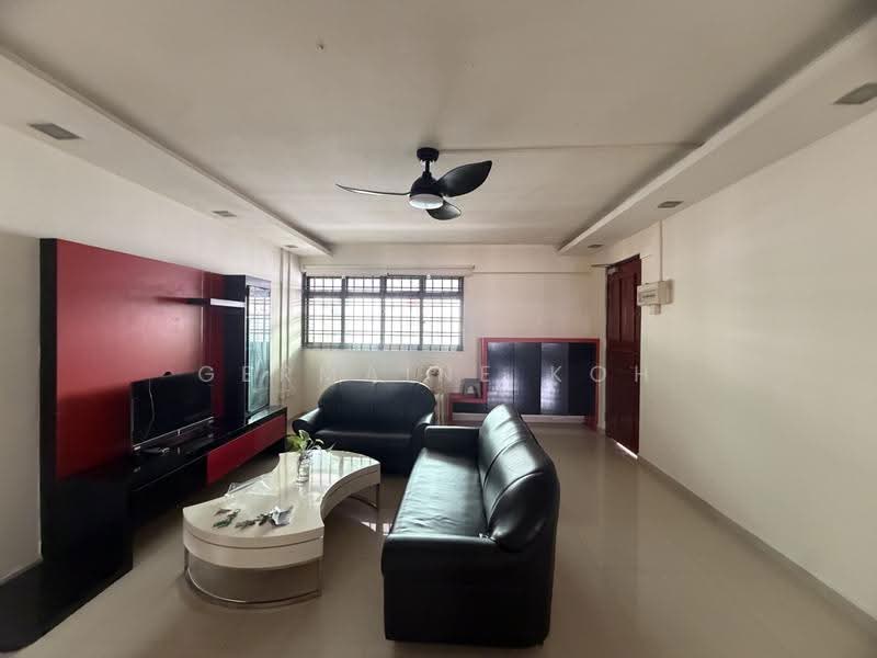 11 Teck Whye Lane, 11 Teck Whye Lane, Dairy Farm / Bukit Panjang / Choa Chu Kang, 4 Bedrooms, 1,001 sqft, HDB Flat For Rent, by Germaine Koh, 500301024 - Living Room - PropertyGuru.com.sg