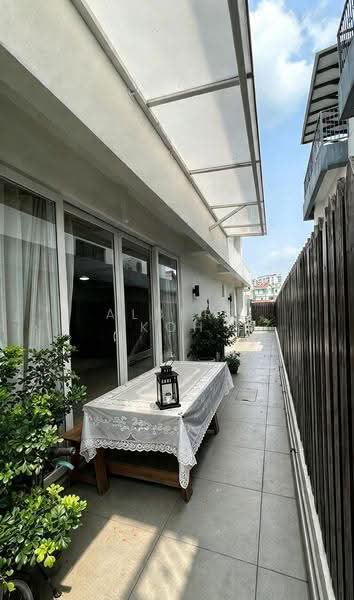 Bartley Villas, 3 Serangoon Lane, Hougang / Punggol / Sengkang, 6 Bedrooms, 3,900 sqft, Semi-Detached House For Sale, by Albert Koh, 500301040 - Balcony - PropertyGuru.com.sg