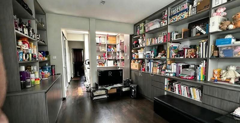 Bartley Villas, 3 Serangoon Lane, Hougang / Punggol / Sengkang, 6 Bedrooms, 3,900 sqft, Semi-Detached House For Sale, by Albert Koh, 500301040 - Living Room - PropertyGuru.com.sg
