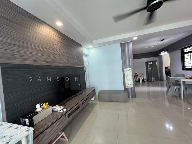 989A Jurong West Street 93, 989A Jurong West Street 93, Boon Lay / Jurong / Tuas, 3 Bedrooms, 1,184 sqft, HDB Flat For Sale, by Samson Chin Wen Yang, 500301053 - Living Room - PropertyGuru.com.sg