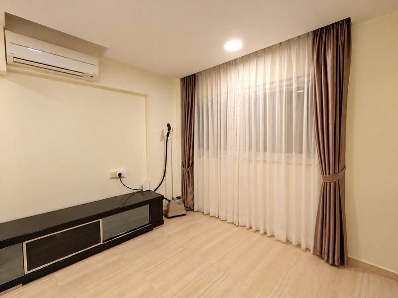 Common Room 2