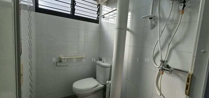 110 Bukit Purmei Road, 110 Bukit Purmei Road, Harbourfront / Telok Blangah, Room Rental, 100 sqft, HDB Flat For Rent, by Rosanne Lim, 500301121 - Bathroom - PropertyGuru.com.sg