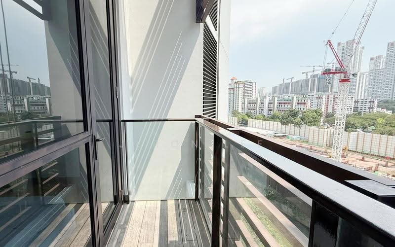 The Crest, 101 Prince Charles Crescent, Alexandra / Commonwealth, Room Rental, 166 sqft, Condominium For Rent, by Jeron Lee, 500301143 - Balcony - PropertyGuru.com.sg