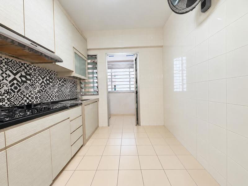 443A Fernvale Road, 443A Fernvale Road, Seletar / Yio Chu Kang, 3 Bedrooms, 1,012 sqft, HDB Flat For Sale, by Jerez Amsyar, 500301229 - Kitchen - PropertyGuru.com.sg