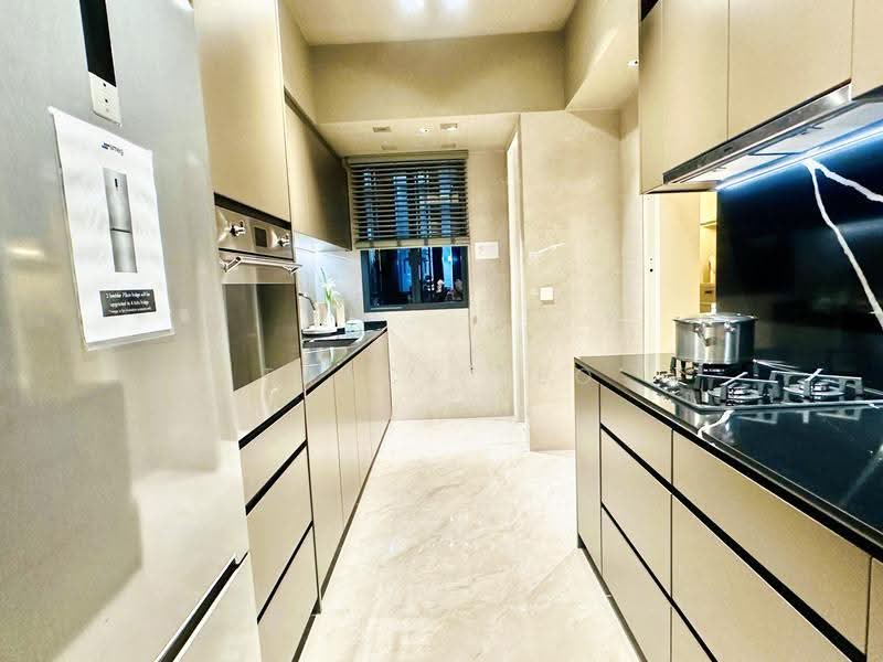 One Marina Gardens, 3 Marina Gardens Lane, Boat Quay / Raffles Place / Marina, 3 Bedrooms, 904 sqft, Apartment For Sale, by Tracy Teo, 500301338 - Kitchen - PropertyGuru.com.sg