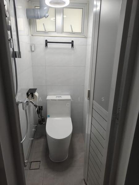 65 Marine Drive, 65 Marine Drive, East Coast / Marine Parade, Room Rental, 80 sqft, HDB Flat For Rent, by Jane Lim S C, 500301348 - Bathroom - PropertyGuru.com.sg