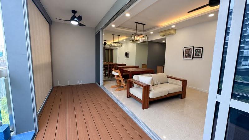 The Santorini, 29 Tampines Street 86, Pasir Ris / Tampines, 3 Bedrooms, 1,130 sqft, Condominium For Sale, by Lim Seng Wee, 500301379 - Living Room - PropertyGuru.com.sg