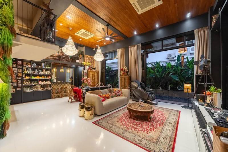Kenanga Avenue / Lichi Avenue / Belimbing Avenue, Macpherson / Potong Pasir, 5 Bedrooms, 3,900 sqft, Corner Terrace For Sale, by Jerralyn Satrio, 500301404 - Living Room - PropertyGuru.com.sg