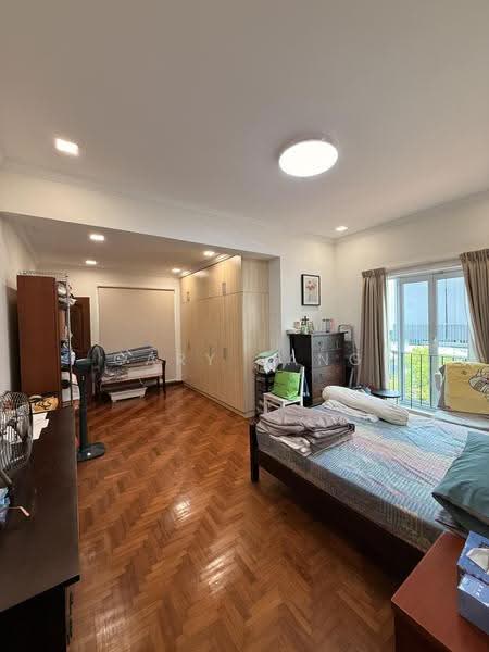Super Cheap Sunset Way Corner Terrace, Sunset way, sunset square, sunset lane, sunset view, sunset place, sunset drive, sunset terrace,, Clementi Park / Upper Bukit Timah, 4 Bedrooms, 3,500 sqft, Corner Terrace For Sale, by Gary Tang, 500301587 - Bedroom - PropertyGuru.com.sg