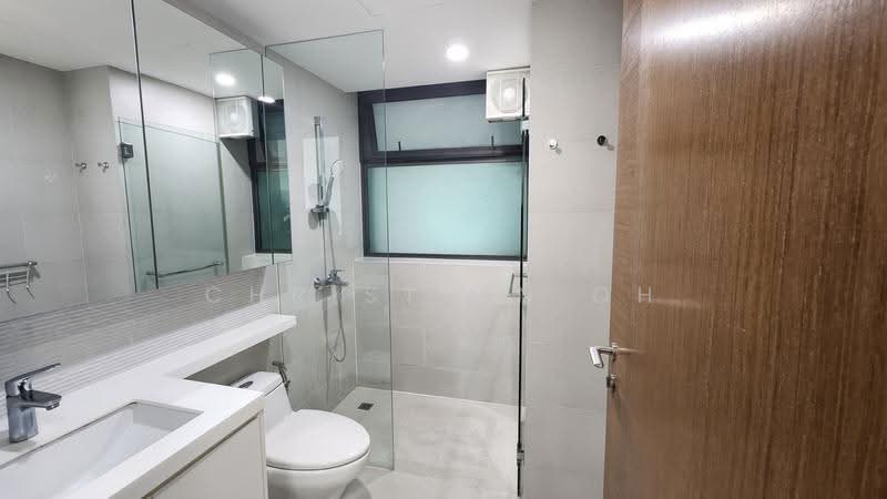 The Topiary, 11 Fernvale Lane, Seletar / Yio Chu Kang, 3 Bedrooms, 904 sqft, Executive Condominium For Rent, by Christian Oh, 500301588 - Bathroom - PropertyGuru.com.sg