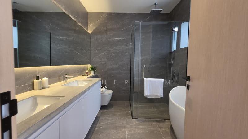 Brand New Freehold Detached House With Attic, Lift And Pool in d15, Siglap Road, East Coast / Marine Parade, 5 Bedrooms, 9,280 sqft, Detached House For Sale, by Esther Sim, 500301734 - Bathroom - PropertyGuru.com.sg