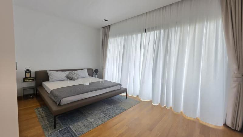 Brand New Freehold Detached House With Attic, Lift And Pool in d15, Siglap Road, East Coast / Marine Parade, 5 Bedrooms, 9,280 sqft, Detached House For Sale, by Esther Sim, 500301734 - Bedroom - PropertyGuru.com.sg