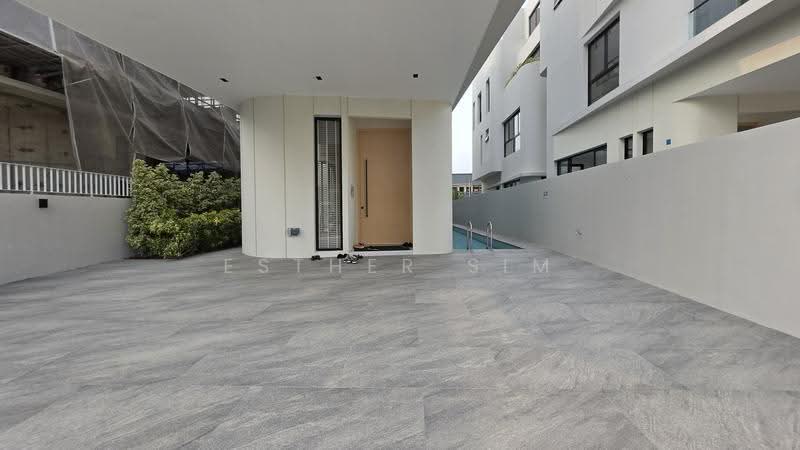 Brand New Freehold Detached House With Attic, Lift And Pool in d15, Siglap Road, East Coast / Marine Parade, 5 Bedrooms, 9,280 sqft, Detached House For Sale, by Esther Sim, 500301734 - Exterior - PropertyGuru.com.sg