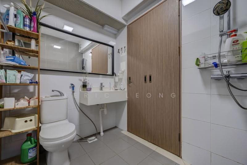 356B Anchorvale Lane, 356B Anchorvale Lane, Hougang / Punggol / Sengkang, 3 Bedrooms, 1,216 sqft, HDB Flat For Rent, by Jeric Leong, 500301764 - Bathroom - PropertyGuru.com.sg