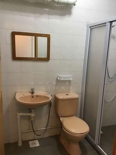 543 Woodlands Drive 16, 543 Woodlands Drive 16, Admiralty / Woodlands, 2 Bedrooms, 1,078 sqft, HDB Flat For Rent, by Chen Xiu Qiong, 500301772 - Bathroom - PropertyGuru.com.sg