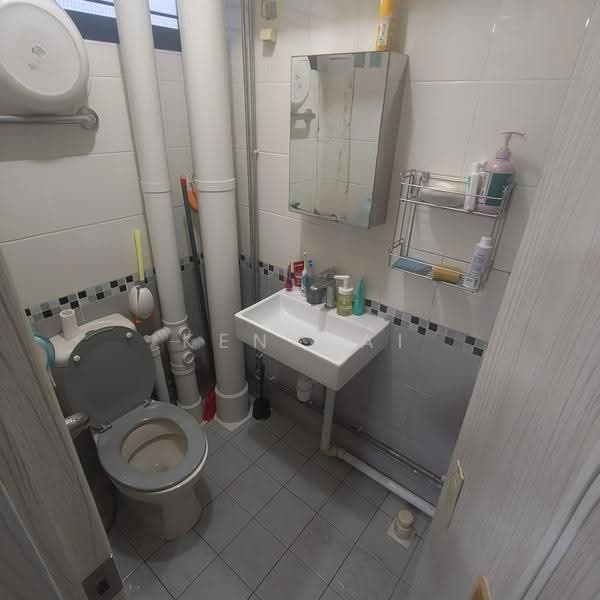 221 Boon Lay Place, 221 Boon Lay Place, Boon Lay / Jurong / Tuas, 4 ...