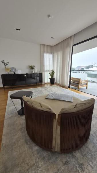Luxury Brand New Detached House for Sale in Siglap D15, Siglap Road, Marine Garden, Siglap Gardens, East Coast / Marine Parade, 5 Bedrooms, 9,280 sqft, Detached House For Sale, by Steve Wong, 500301832 - Living Room - PropertyGuru.com.sg