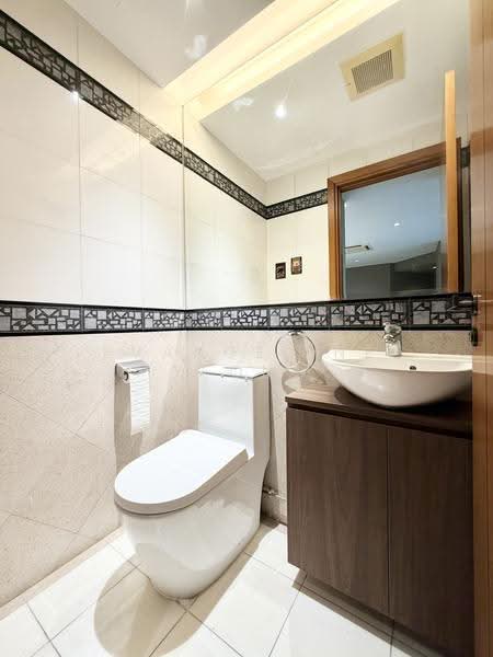 The Legend, 361 Bukit Timah Road, Tanglin / Holland / Bukit Timah, 3 Bedrooms, 2,164 sqft, Condominium For Rent, by Evangeline Yeong, 500301888 - Powder Room - PropertyGuru.com.sg