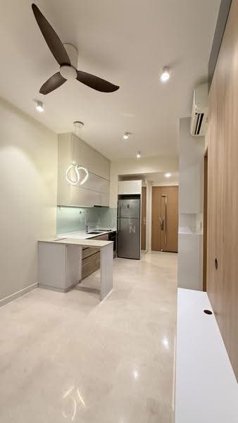 Living/Kitchenette