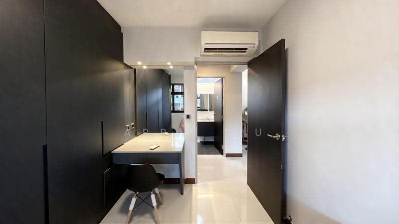 208A Clementi Avenue 6, 208A Clementi Avenue 6, Buona Vista / West Coast / Clementi New Town, 3 Bedrooms, 1,001 sqft, HDB Flat For Sale, by April Liu, 500302004 - Study - PropertyGuru.com.sg