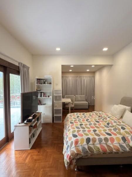 2 Storey Freehold Linked Bungalow @ Sunset Way, Sunset Way, Clementi Park, Upper Bukit Timah, Clementi Park / Upper Bukit Timah, 5 Bedrooms, 3,700 sqft, Bungalow House For Sale, by Sonia Lin, 500302067 - Bedroom - PropertyGuru.com.sg