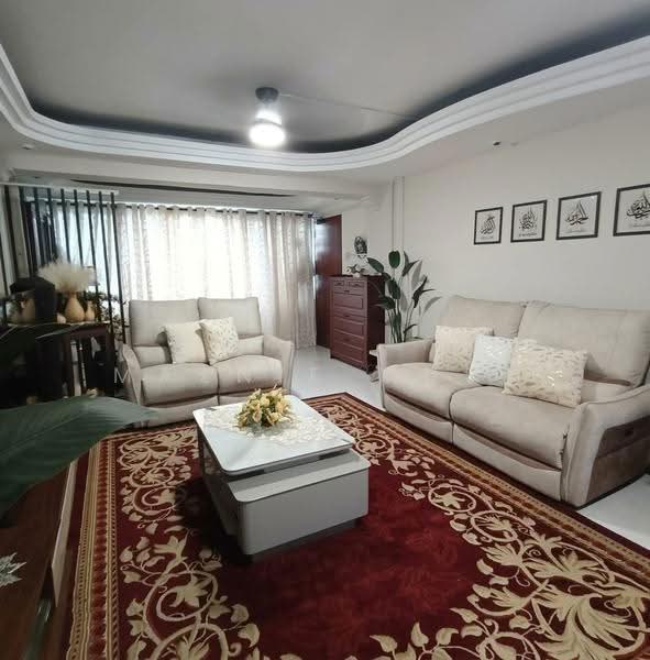 165 Woodlands Street 13, 165 Woodlands Street 13, Admiralty / Woodlands, 3 Bedrooms, 1,302 sqft, HDB Flat For Sale, by Maznie Musa, 500302307 - Living Room - PropertyGuru.com.sg