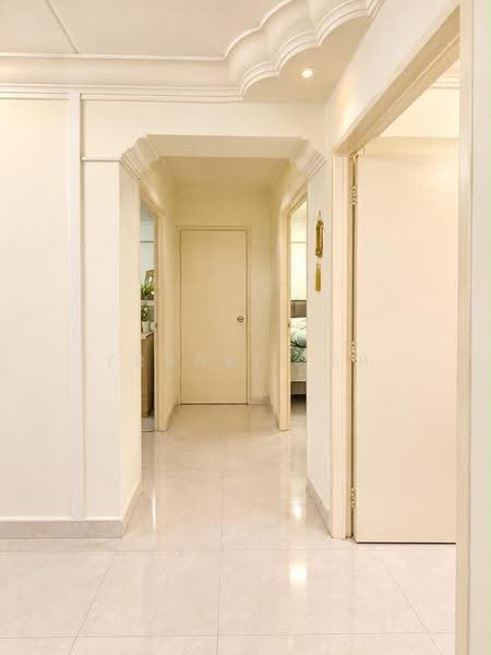 777 Woodlands Crescent, 777 Woodlands Crescent, Admiralty / Woodlands, 3 Bedrooms, 1,097 sqft, HDB Flat For Sale, by Frankie Er, 500302424 - Corridor - PropertyGuru.com.sg
