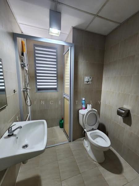 The Alexcier, 237 Alexandra Road, Alexandra / Commonwealth, 1,227 sqft, Light Industrial (B1) For Rent, by Vincent Lye, 500302463 - Bathroom - CommercialGuru.com.sg