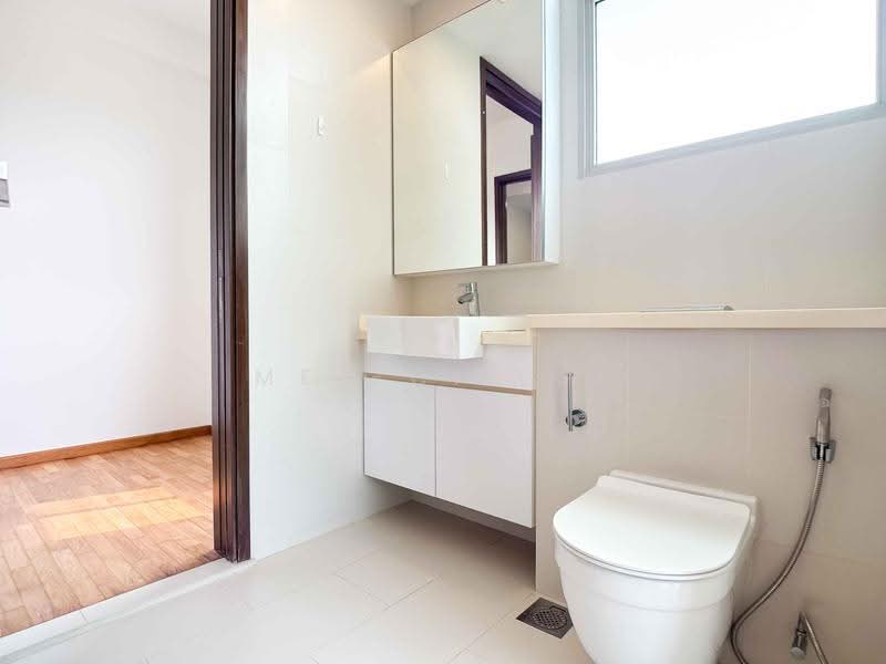 Naung Residence, 1 Jalan Naung, Hougang / Punggol / Sengkang, 2 Bedrooms, 538 sqft, Apartment For Sale, by Mei-Ci Lui, 500302476 - Bathroom - PropertyGuru.com.sg