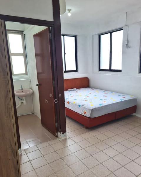 Balmoral Luck, 6 Balmoral Road, Tanglin / Holland / Bukit Timah, Room Rental, 220 sqft, Apartment For Rent, by Kathy Nguyen, 500302572 - Bedroom - PropertyGuru.com.sg