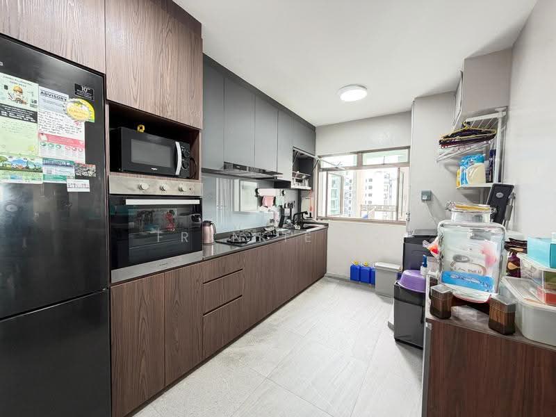162A Punggol Central, 162A Punggol Central, Hougang / Punggol / Sengkang, 3 Bedrooms, 1,227 sqft, HDB Flat For Sale, by Frankie Er, 500302582 - Kitchen - PropertyGuru.com.sg