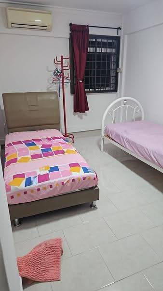 483 Tampines Street 43, 483 Tampines Street 43, Pasir Ris / Tampines, Room Rental, 120 sqft, HDB Flat For Rent, by Steven Choo, 500302583 - Bedroom - PropertyGuru.com.sg