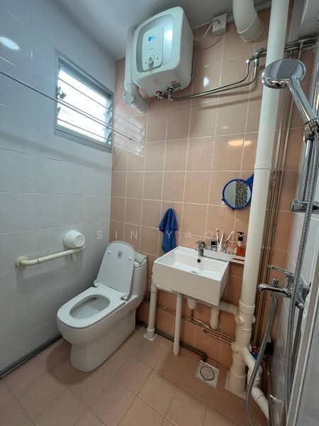 130 Bedok North Street 2, 130 Bedok North Street 2, Bedok / Upper East Coast, Room Rental, 120 sqft, HDB Flat For Rent, by Sin Yao, 500302615 - Bathroom - PropertyGuru.com.sg