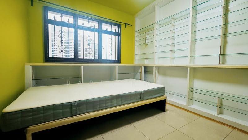 21 Jalan Membina, 21 Jalan Membina, Alexandra / Commonwealth, 3 Bedrooms, 969 sqft, HDB Flat For Rent, by Barry Kwok, 500302642 - Bedroom - PropertyGuru.com.sg
