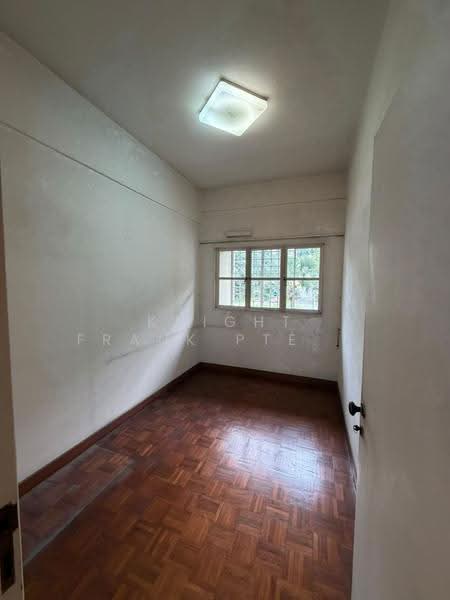 Ville Royale, 310 River Valley Road, Orchard / River Valley, 3 Bedrooms, 1,291 sqft, Apartment For Sale, by ELAINE CHIA, 500302671 - Interior - PropertyGuru.com.sg