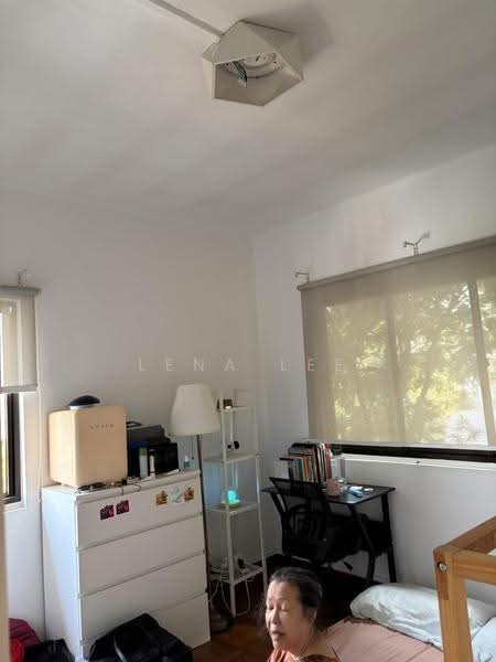 2 + 1 room walk up #03 Agent fee apply 6 min DhobyGhout MRT, Oxley Rise, Orchard / River Valley, 2 Bedrooms, 990 sqft, Walk-up Apartment For Rent, by Lena Lee, 500302686 - Bedroom - PropertyGuru.com.sg