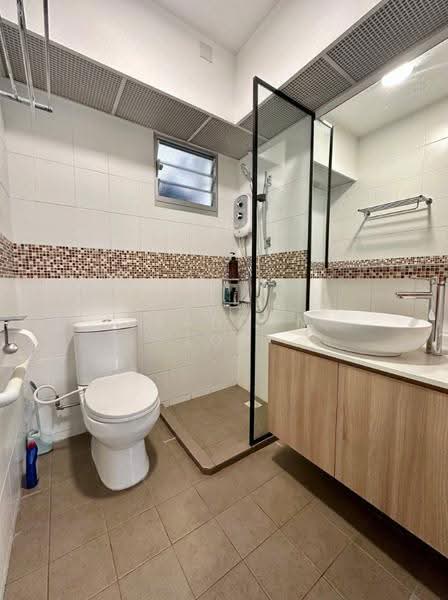 430A Fernvale Link, 430A Fernvale Link, Seletar / Yio Chu Kang, Room Rental, 12 sqft, HDB Flat For Rent, by Brandon Loh, 500302744 - Bathroom - PropertyGuru.com.sg