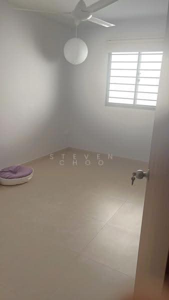 145 Woodlands Street 13, 145 Woodlands Street 13, Admiralty / Woodlands, Room Rental, 120 sqft, HDB Flat For Rent, by Steven Choo, 500302769 - Interior - PropertyGuru.com.sg