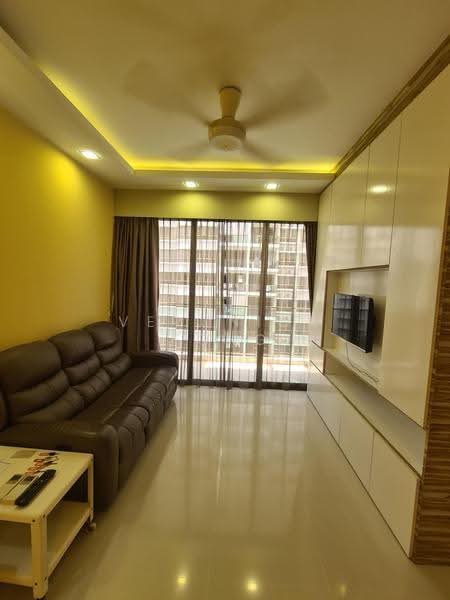 Waterfront Gold, 754 Bedok Reservoir Road, Bedok / Upper East Coast, 1 Bedroom, 550 sqft, Condominium For Rent, by Veronica Fong, 500302948 - Living Room - PropertyGuru.com.sg