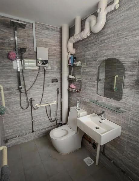 48 Bendemeer Road, 48 Bendemeer Road, Balestier / Toa Payoh, Room Rental, 200 sqft, HDB Flat For Rent, by Blven Chan, 500302958 - Bathroom - PropertyGuru.com.sg