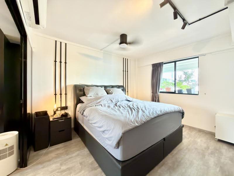 31 Marine Crescent, 31 Marine Crescent, East Coast / Marine Parade, 2 Bedrooms, 700 sqft, HDB Flat For Sale, by Ronald Chye, 500303107 - Bedroom - PropertyGuru.com.sg