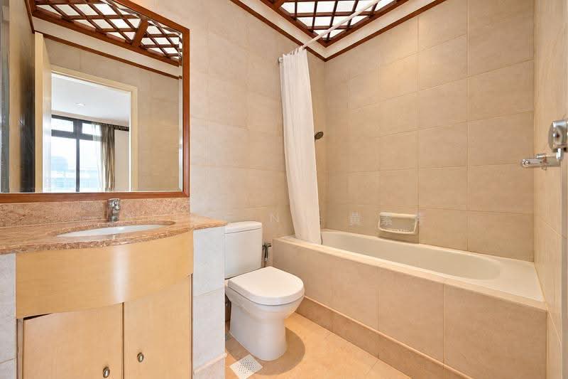 Princeton Vale, Poh Huat Terrace, Hougang / Punggol / Sengkang, 5 Bedrooms, 3,200 sqft, Terraced House For Sale, by Alice Ng 黄素芳, 500303151 - Bathroom - PropertyGuru.com.sg