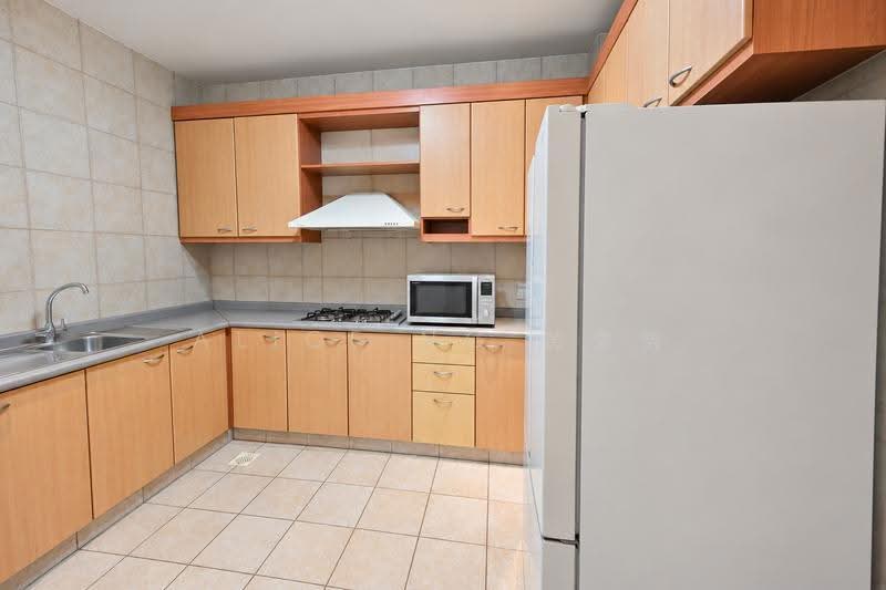 Princeton Vale, Poh Huat Terrace, Hougang / Punggol / Sengkang, 5 Bedrooms, 3,200 sqft, Terraced House For Sale, by Alice Ng 黄素芳, 500303151 - Dry kitchen - PropertyGuru.com.sg