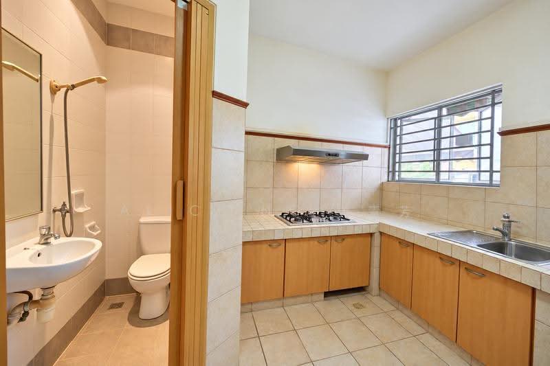 Princeton Vale, Poh Huat Terrace, Hougang / Punggol / Sengkang, 5 Bedrooms, 3,200 sqft, Terraced House For Sale, by Alice Ng 黄素芳, 500303151 - Wet kitchen - PropertyGuru.com.sg