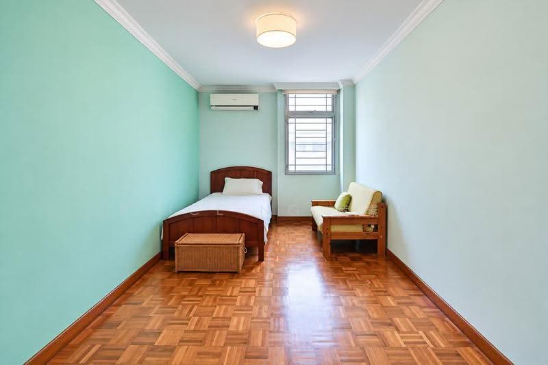 Princeton Vale, Poh Huat Terrace, Hougang / Punggol / Sengkang, 5 Bedrooms, 3,200 sqft, Terraced House For Sale, by Alice Ng 黄素芳, 500303151 - Common bedroom 2 - PropertyGuru.com.sg