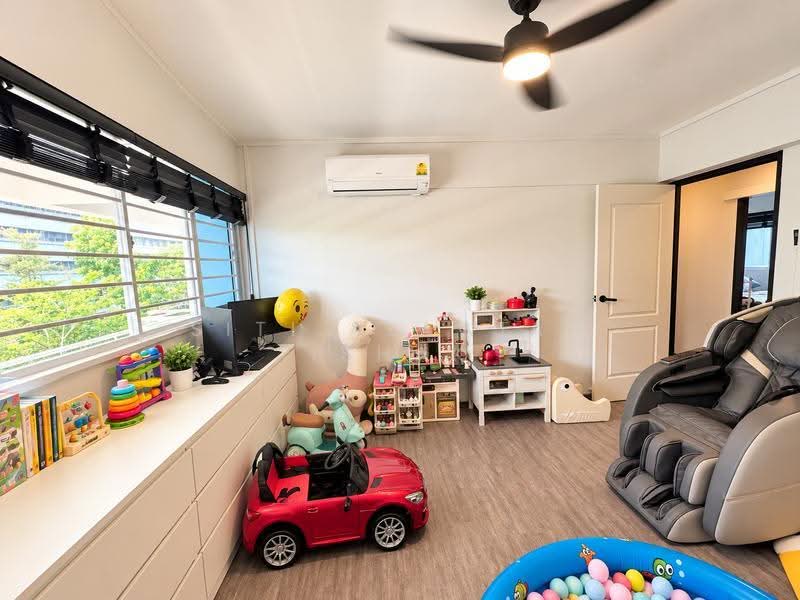 Common Bedroom 2
