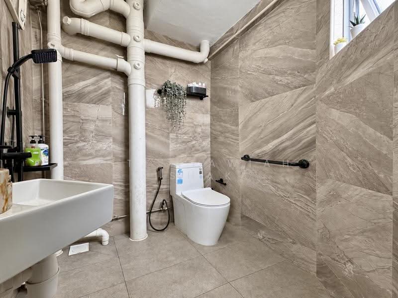 Common Bathroom