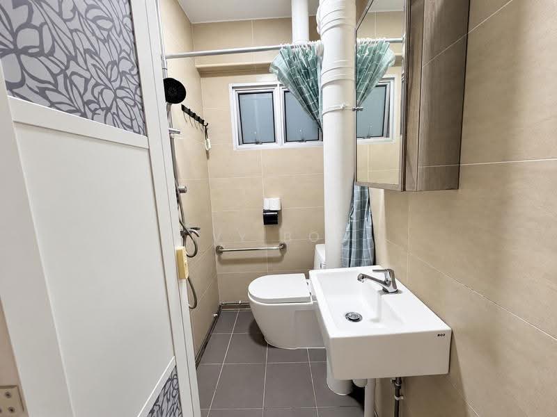 236 Bukit Panjang Ring Road, 236 Bukit Panjang Ring Road, Dairy Farm / Bukit Panjang / Choa Chu Kang, 3 Bedrooms, 904 sqft, HDB Flat For Sale, by Ivy Boo, 500303204 - Bathroom - PropertyGuru.com.sg